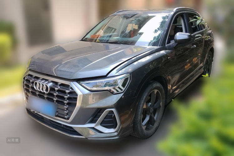 Audi Q3 2021 car image #2
