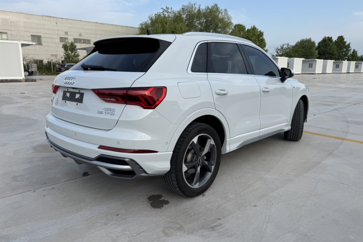 Audi Q3 2022 #13 Audi Q3 2022 car image #13