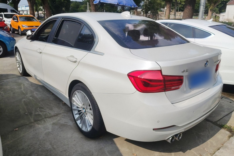 BMW 3 Series 2018 #5 BMW 3 Series 2018 car image #5