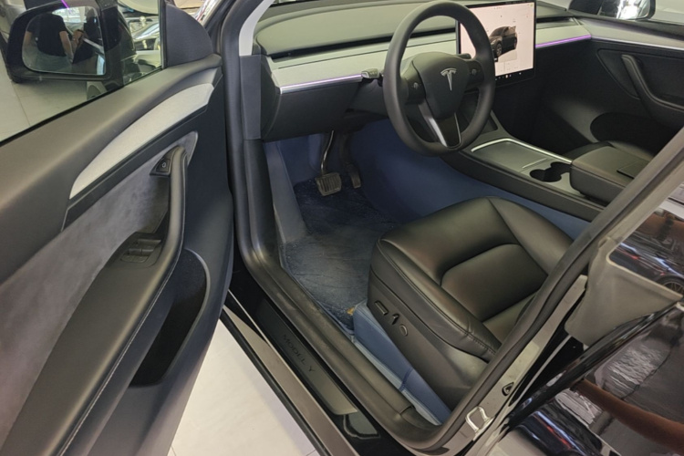 Tesla Model Y 2023 #15 Tesla Model Y 2023 immagine di auto #15