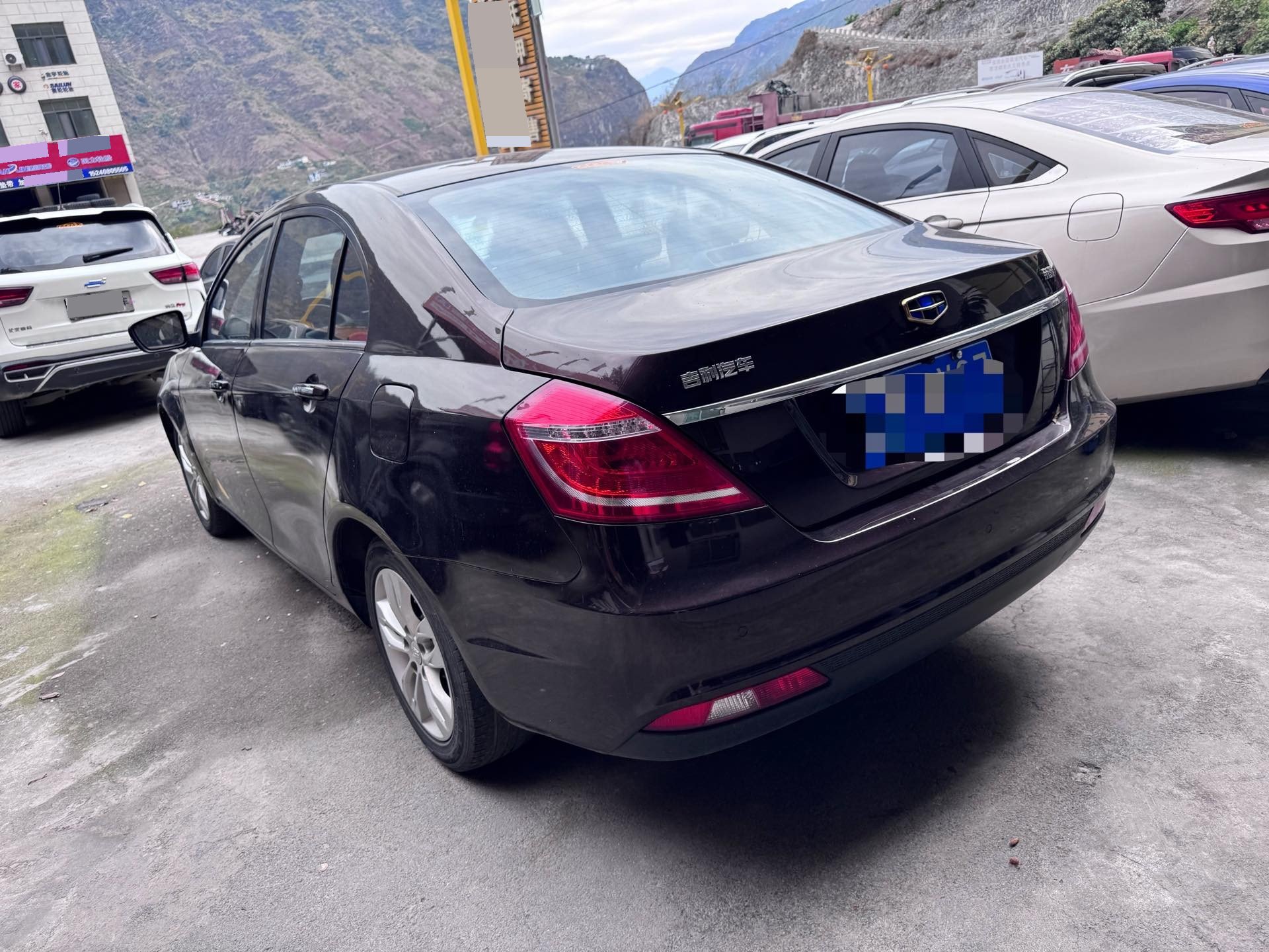 GEELY Emgrand 2016 صورة سيارة #5