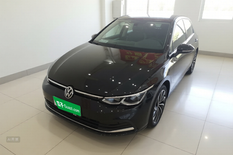 Volkswagen Golf 2024 car image #2
