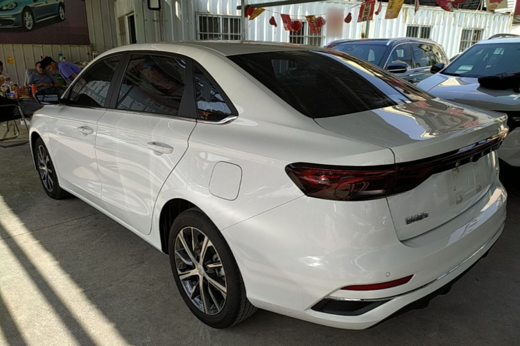 GEELY Emgrand 2022 #5 GEELY Emgrand 2022 car image #5