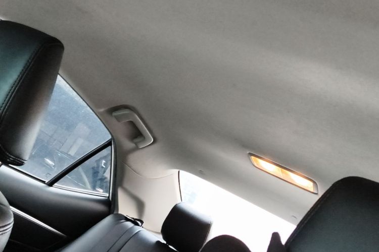 Toyota Corolla 2017 #20 Toyota Corolla 2017 car image #20