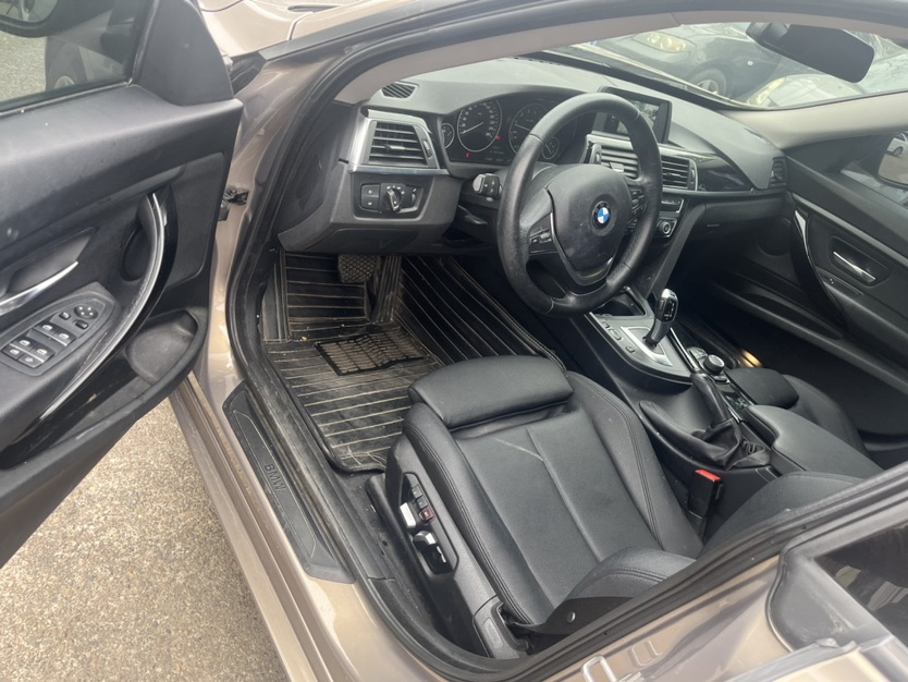 BMW 3 Series GT 2018 صورة سيارة #6