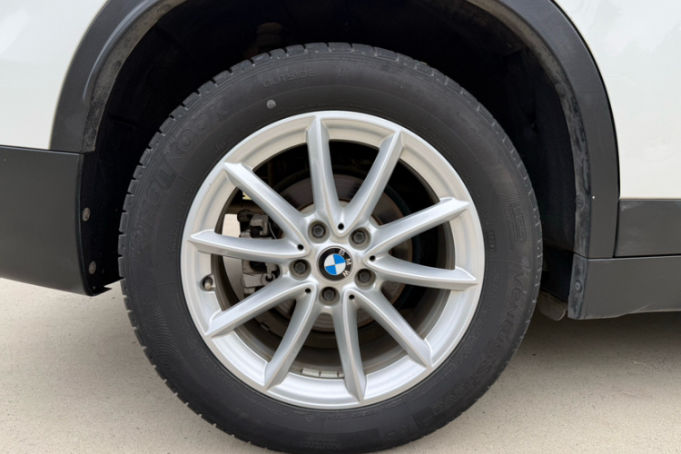 BMW X1 2018 car image #9