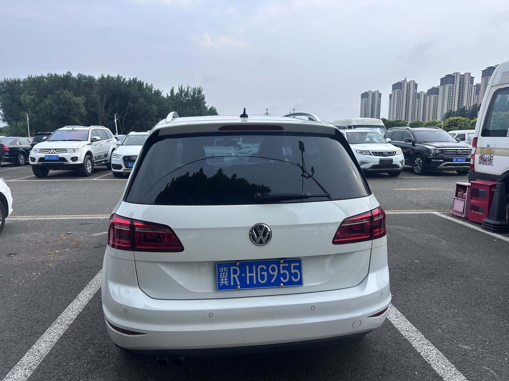 Volkswagen Golf (Imported) 2016 #5 Volkswagen Golf (Imported) 2016 صورة سيارة #5