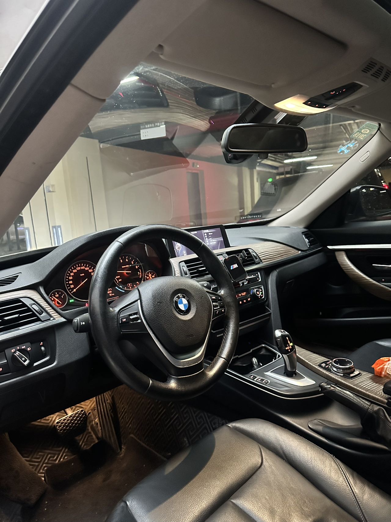 BMW 3 Series GT 2014 car image #9