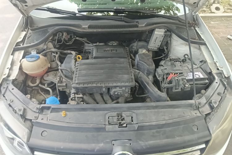 Volkswagen Polo 2017 car image #20