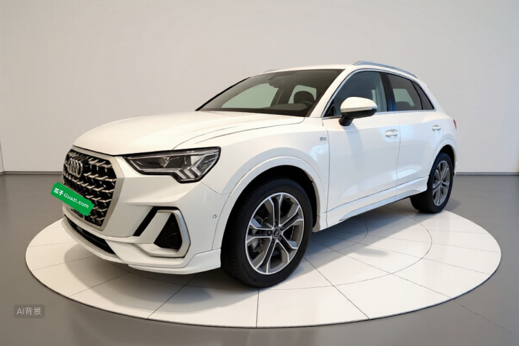 Audi Q3 2024 car image #2