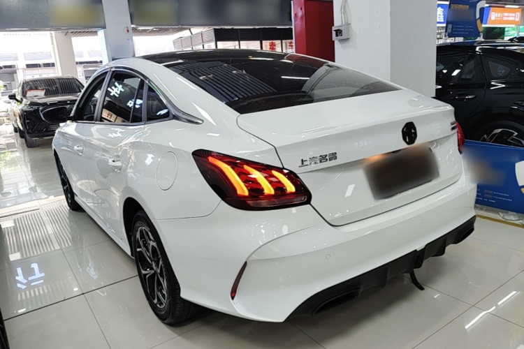 MG 5 2023 car image #5
