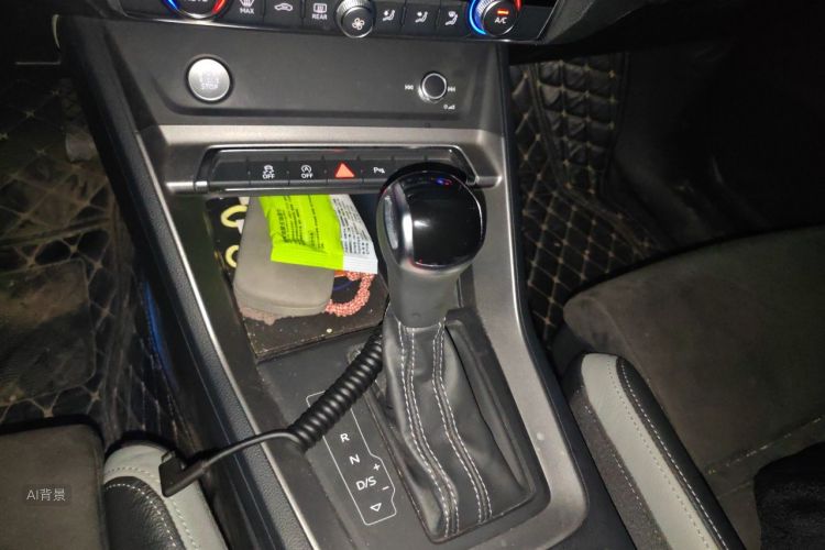 Audi Q3 2019 #16 Audi Q3 2019 car image #16