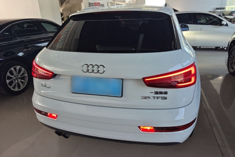Audi Q3 2019 #6 Audi Q3 2019 car image #6