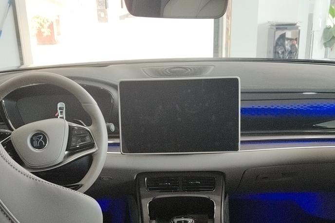 BYD Han 2024 car image #8