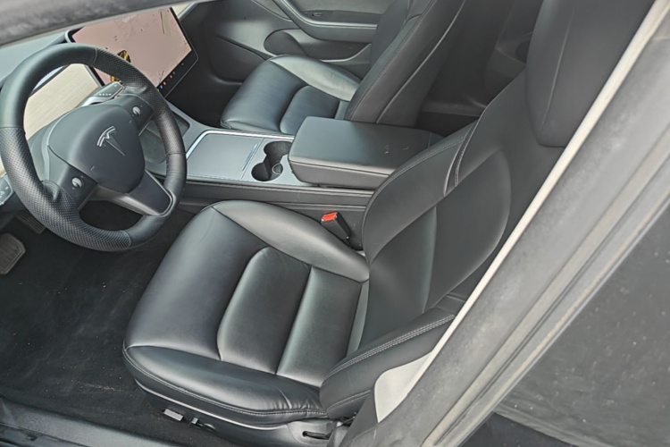 Tesla Model 3 2021 car image #15
