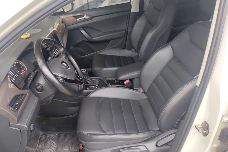 Volkswagen Tharu 2019 immagine di auto #19