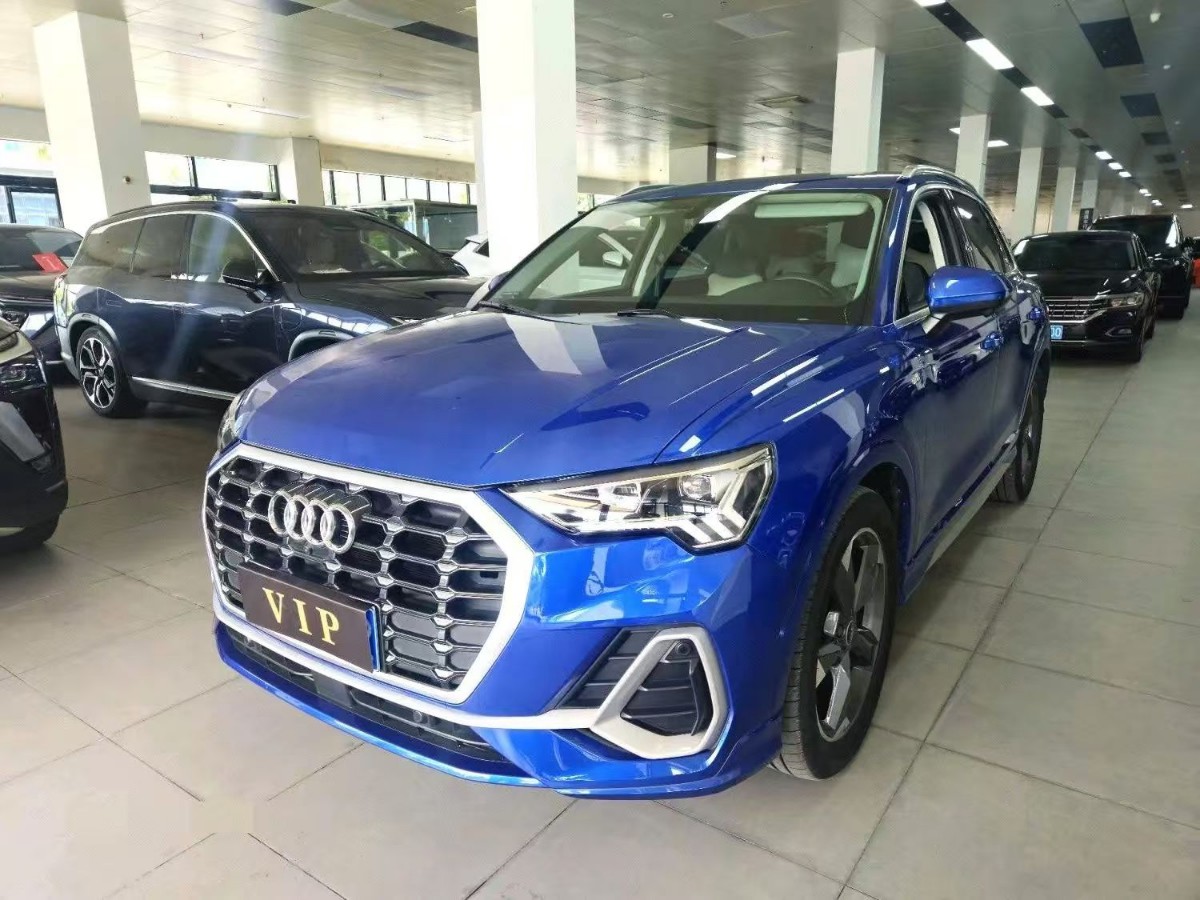 Audi Q3 2023 car image 