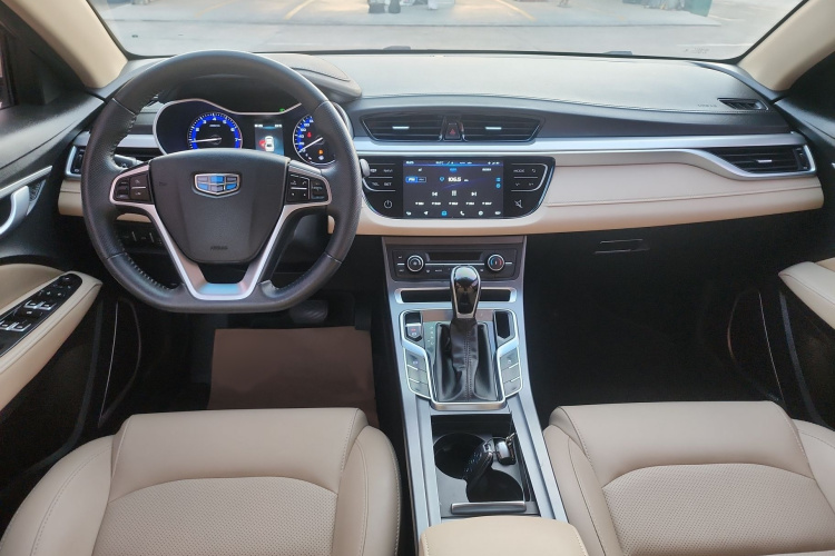 GEELY Emgrand 2019 car image #8