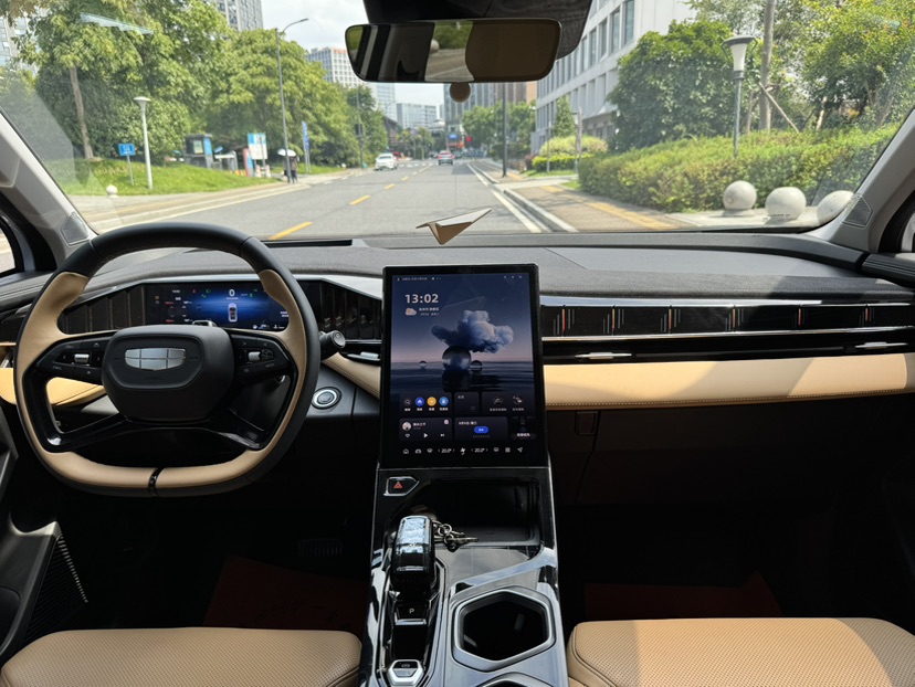 GEELY Boyue L 2023 car image #5