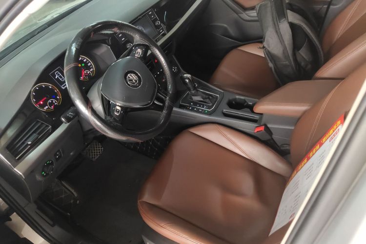 Volkswagen Lavida 2018 car image #15