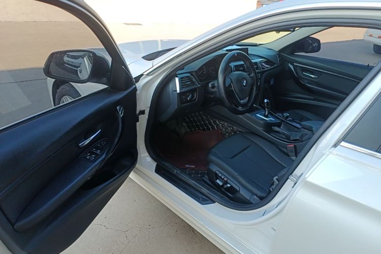 BMW 3 Series 2017 #16 BMW 3 Series 2017 car image #16