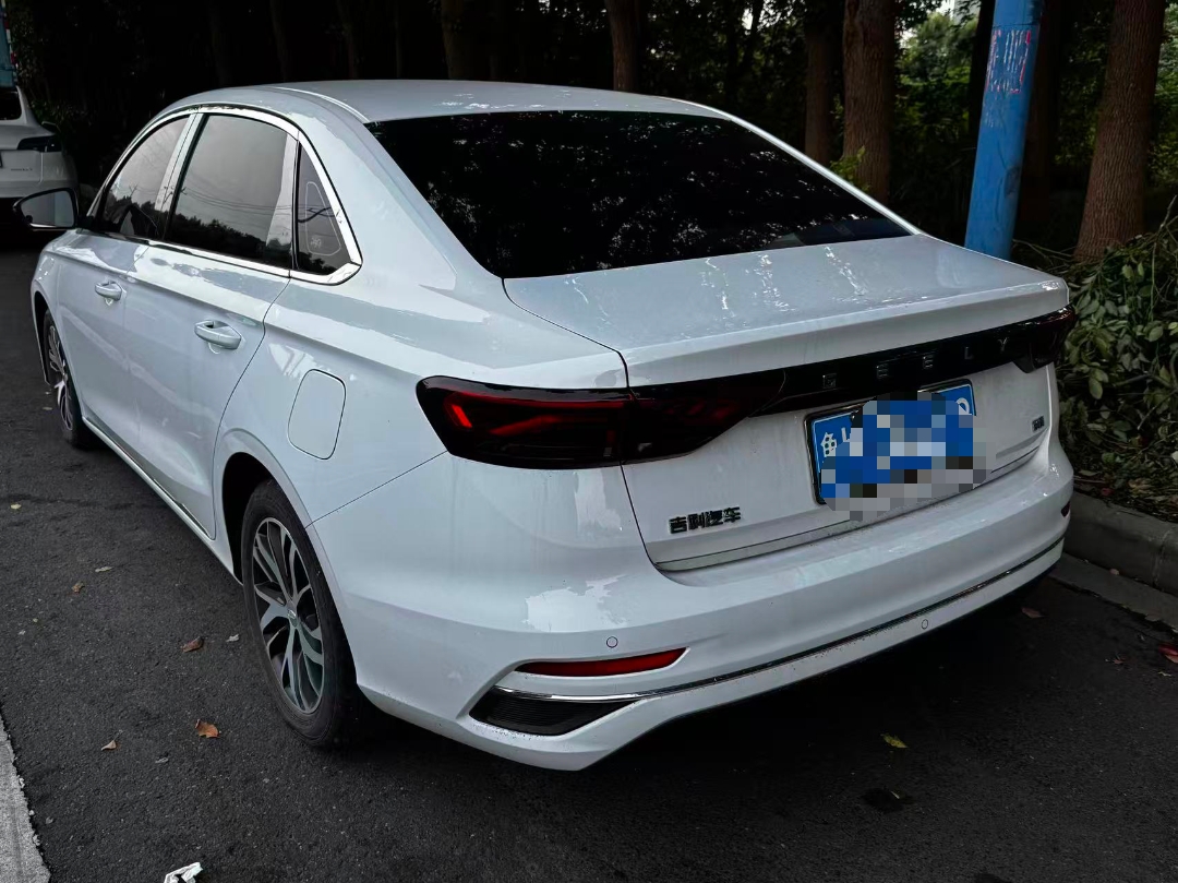 GEELY Emgrand 2021 #5 GEELY Emgrand 2021 car image #5
