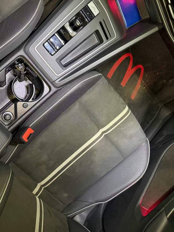 Volkswagen Golf 2022 car image #6