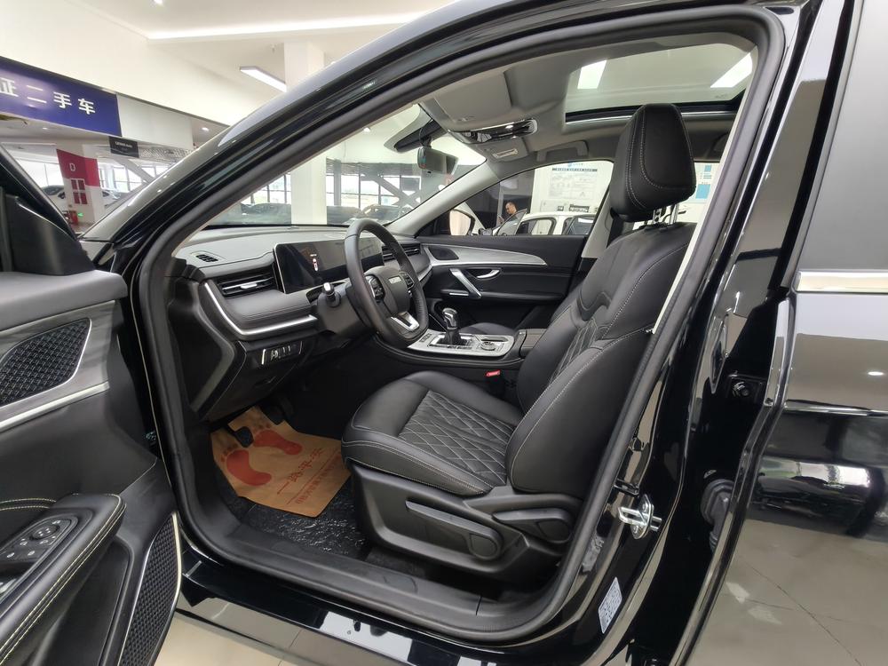 Jetour X70 PLUS 2023 car image #14
