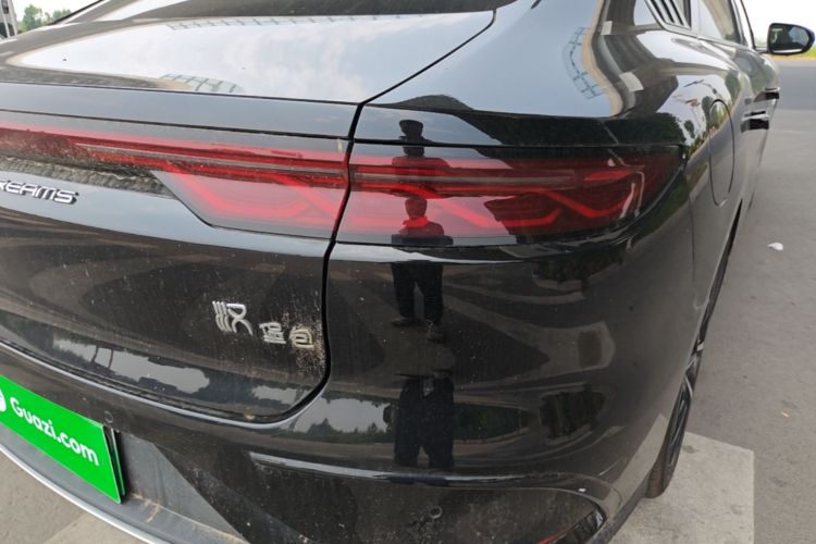 BYD Han 2024 car image #8