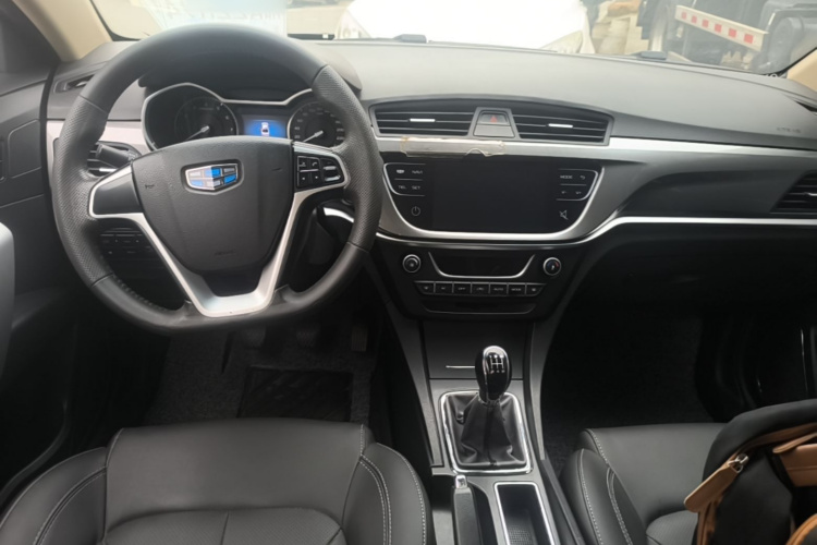 GEELY Emgrand 2018 imagem de carro #10