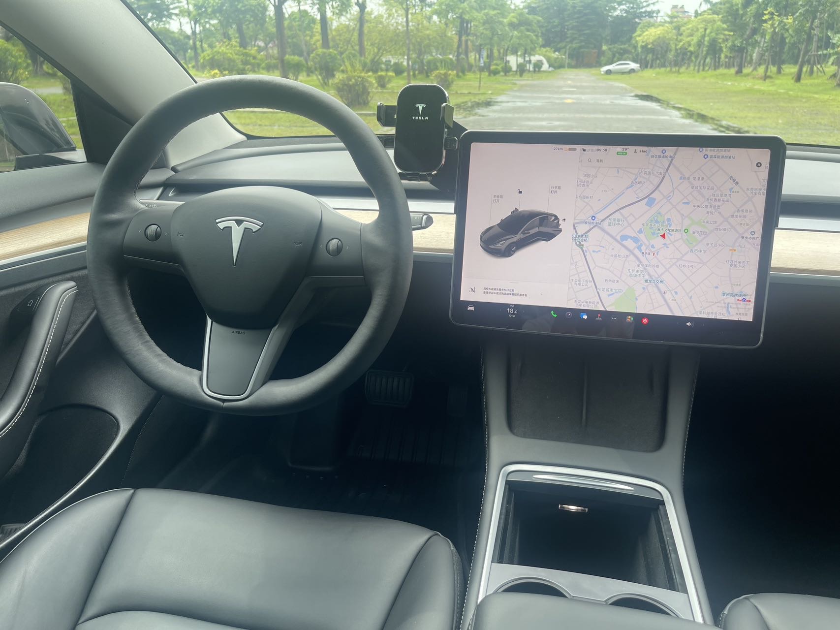 Tesla Model 3 2021 car image #11