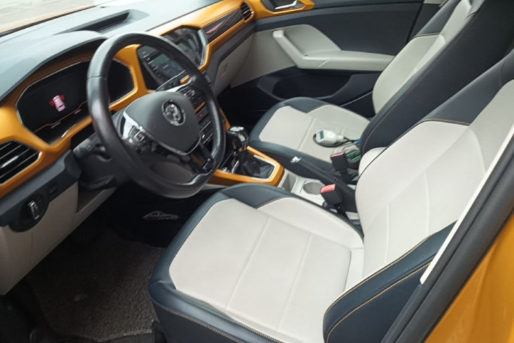 Volkswagen T-Cross 2019 #18 Volkswagen T-Cross 2019 car image #18