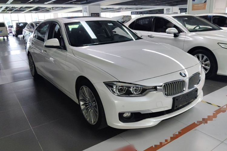 BMW 3 Series 2017 #4 BMW 3 Series 2017 car image #4