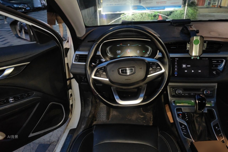 GEELY Emgrand 2019 car image #12