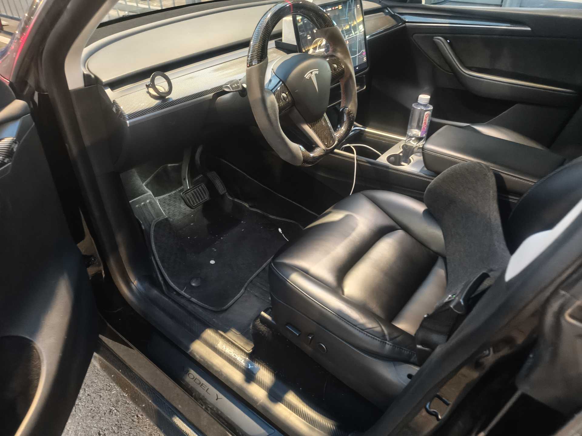 Tesla Model Y 2021 #2 Tesla Model Y 2021 car image #2