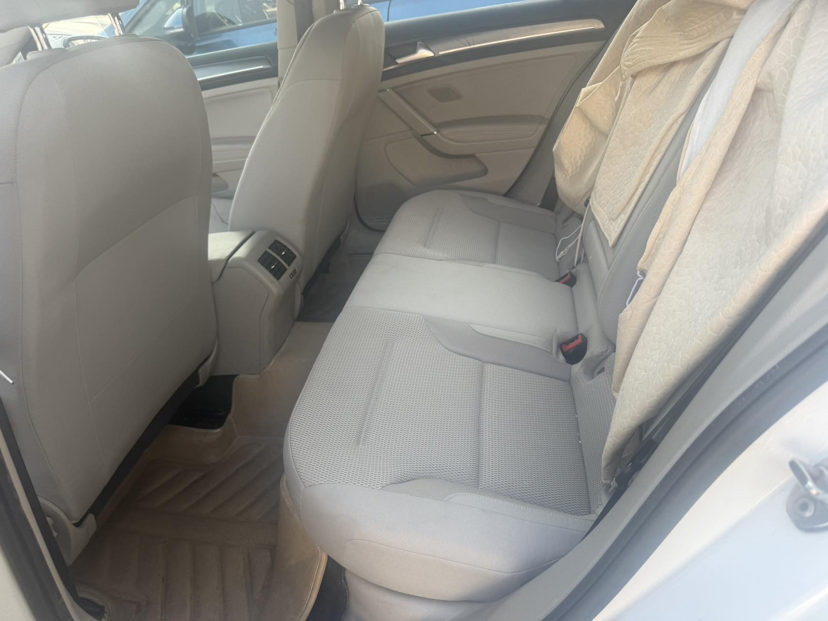 Volkswagen Golf 2015 car image #8