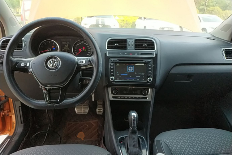 Volkswagen Polo 2016 #10 Volkswagen Polo 2016 car image #10