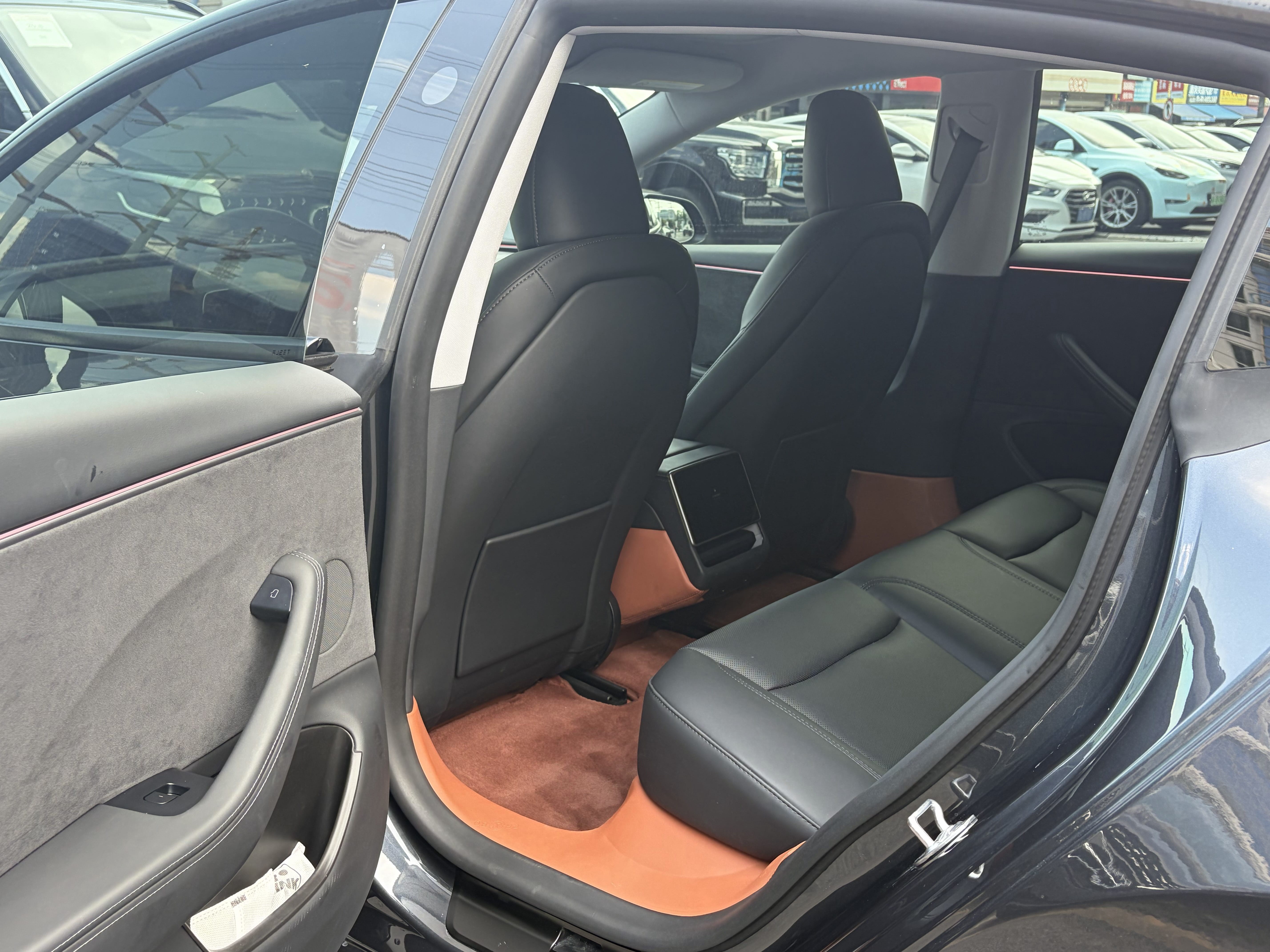Tesla Model 3 2025 car image #5