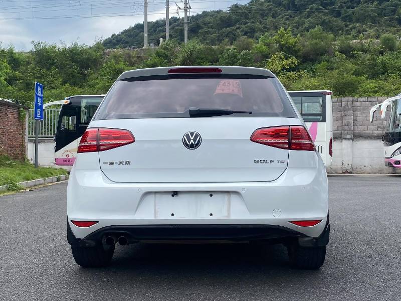 Volkswagen Golf 2016 car image #5
