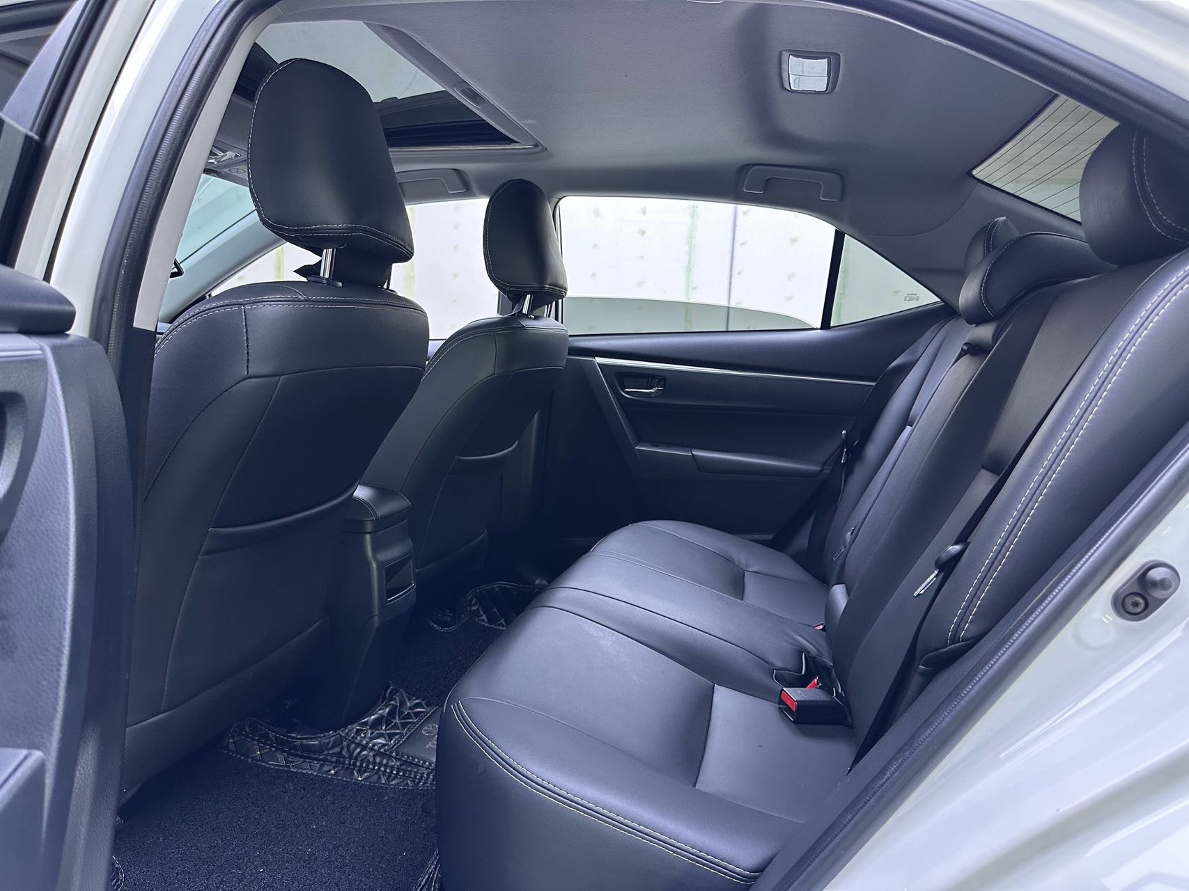 Toyota Corolla 2017 #7 Toyota Corolla 2017 car image #7