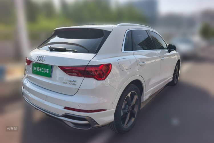 Audi Q3 2021 car image #7