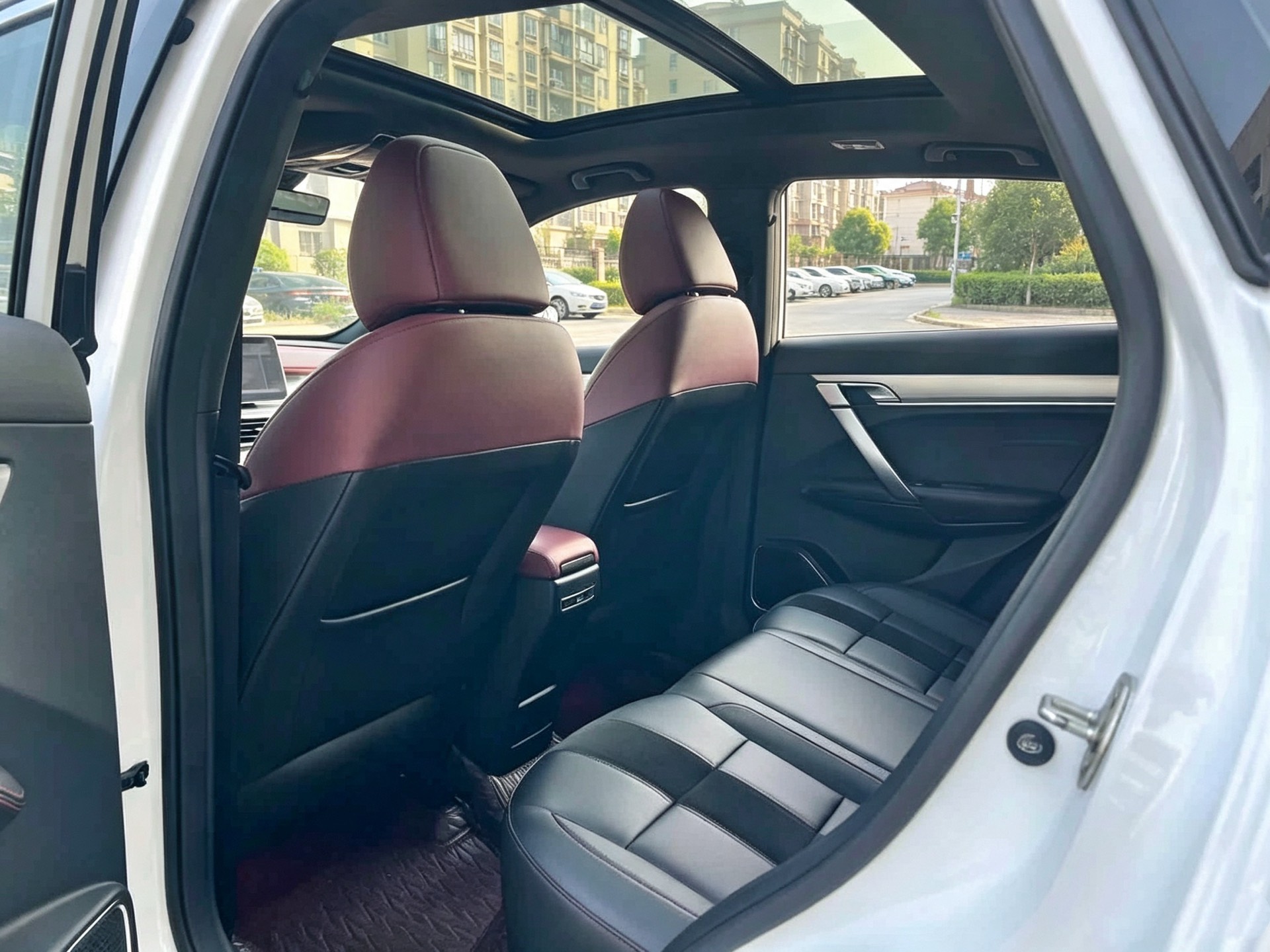 GEELY Coolray 2021 #5 GEELY Coolray 2021 صورة سيارة #5