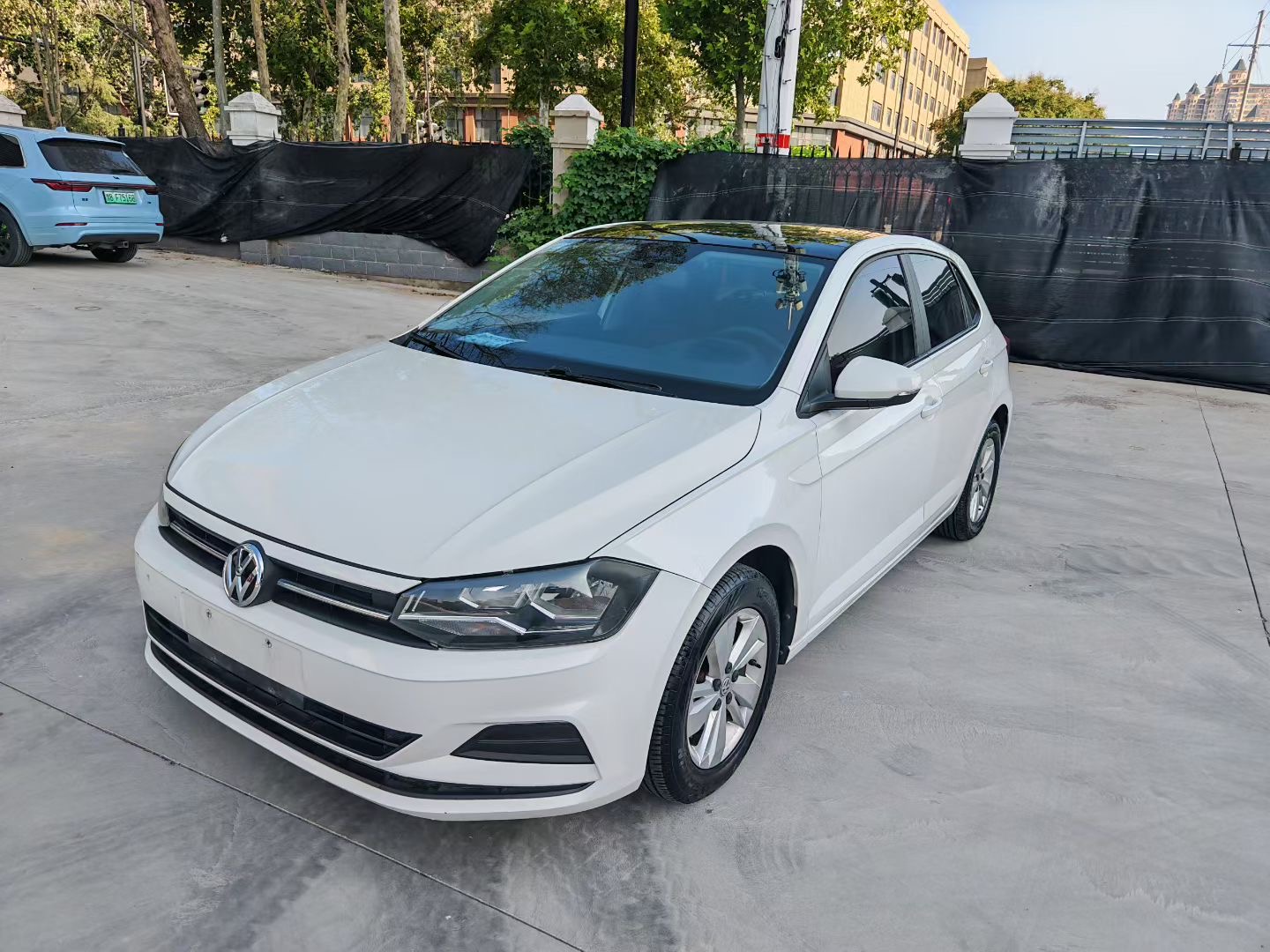 Volkswagen Polo 2021 car image 