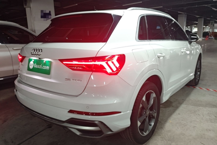 Audi Q3 2021 car image #7