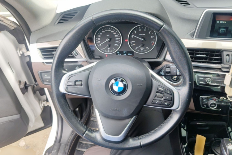 BMW X1 2018 #11 BMW X1 2018 car image #11
