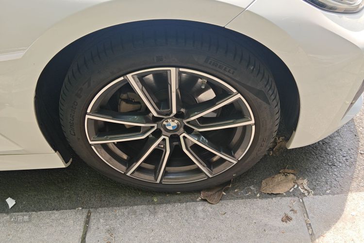 BMW 3 Series 2022 صورة سيارة #9