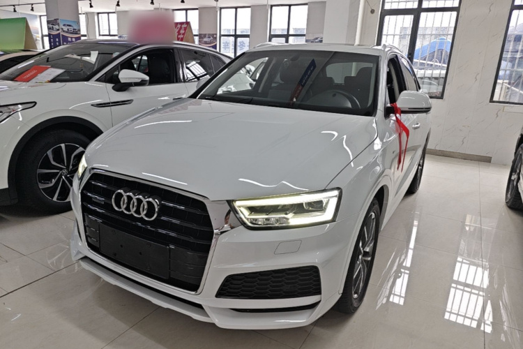 Audi Q3 2019 #2 Audi Q3 2019 car image #2