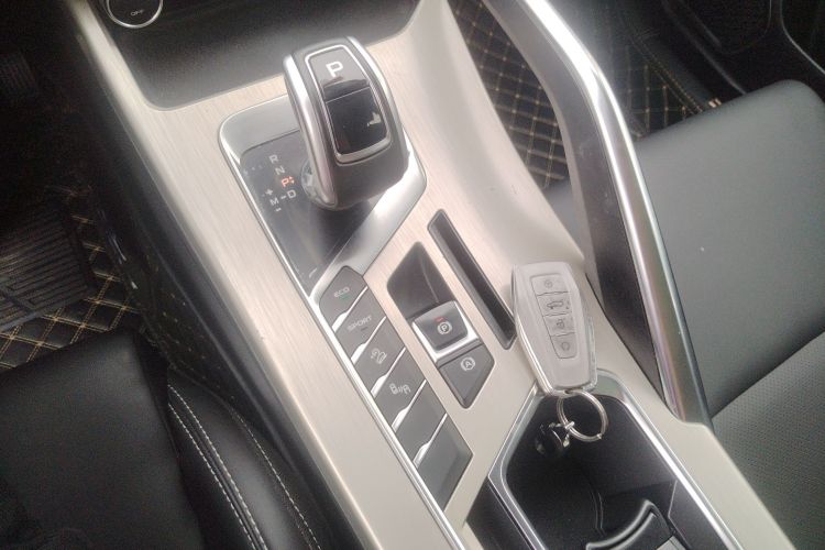 GEELY Coolray 2019 #14 GEELY Coolray 2019 car image #14