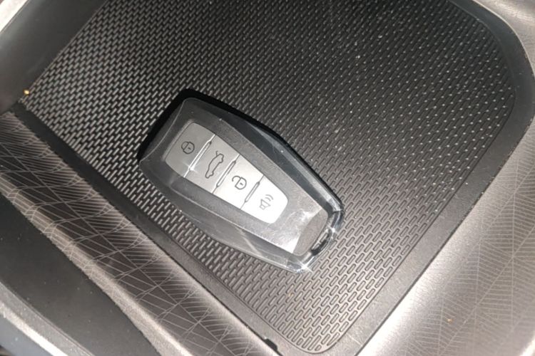 GEELY Emgrand 2025 car image #14