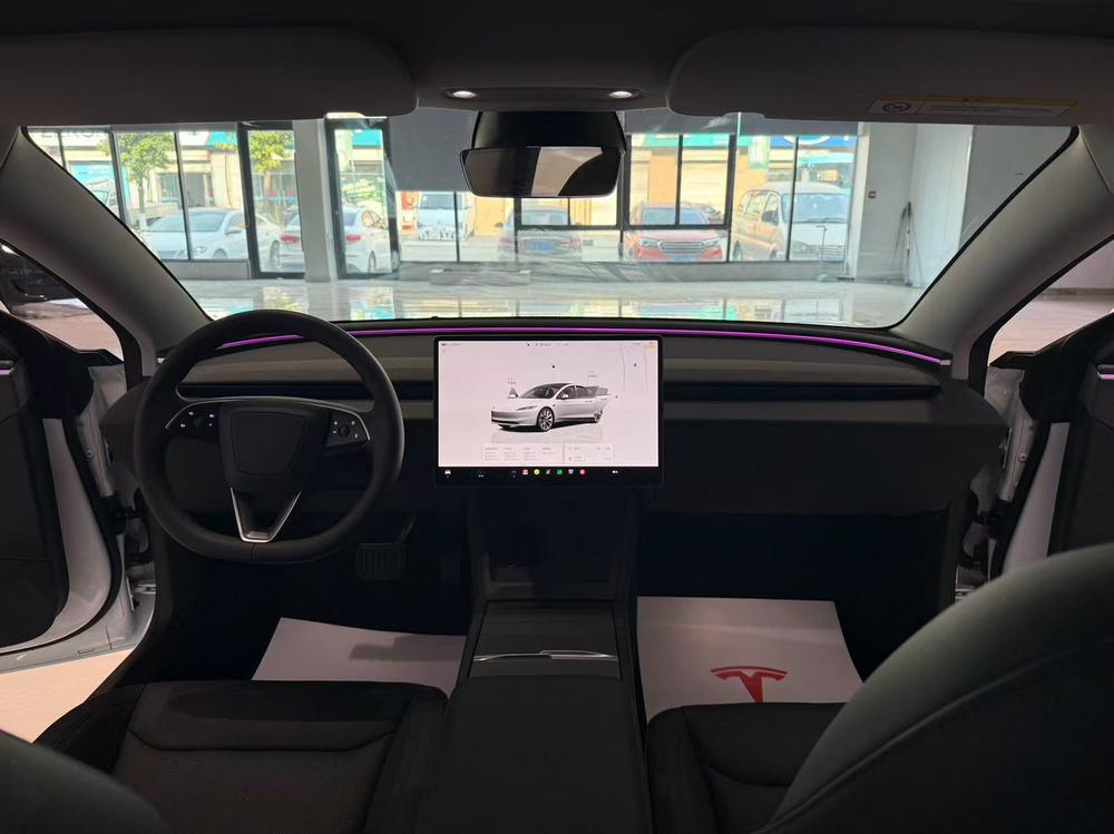 Tesla Model 3 2024 car image #7
